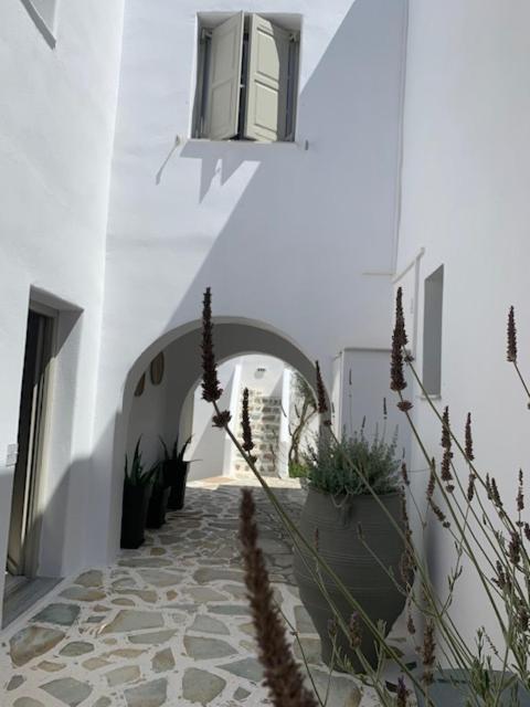 Готель Sea & Sun Paros Науса Екстер'єр фото